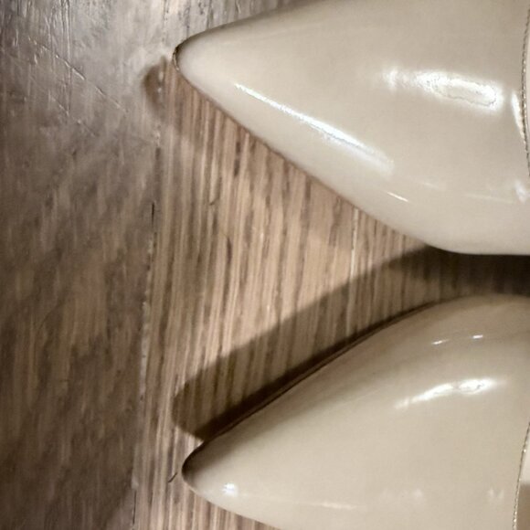 Jimmy Choo Nude Patent Leather Pointed Toe Pumps - Picture 2 of 16